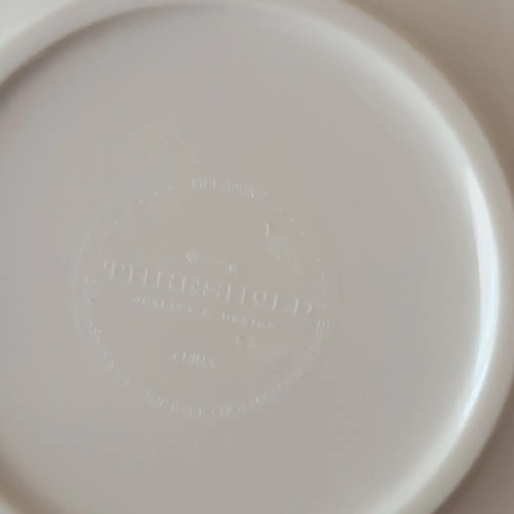 Threshold Melamine Appetizer Dessert Plates set of 2 Target 2013 Perfect shape